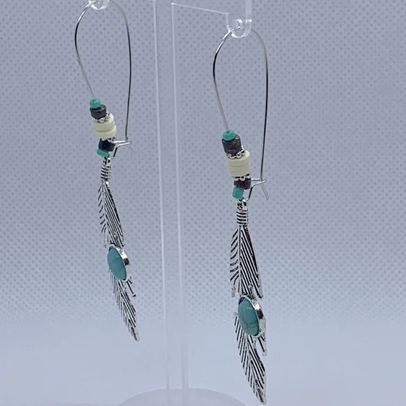 🖤Pick Any 3 for $12🖤 Vintage Turquoise Earrings - Picture 3 of 3